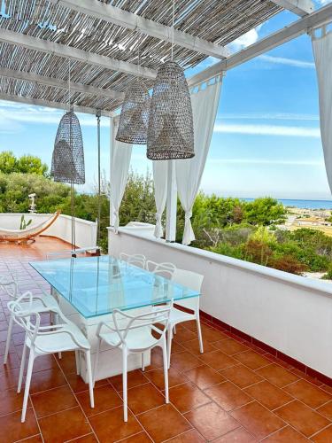 Balkoni atau teres di Villa Alba, Beach House-5 minutes from sea