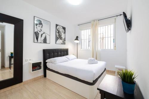 Cosy flat terrace 2 bed 2 bath downtown