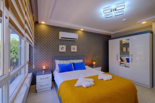 Gallery image of Chic&Cozy 2BR City View, Near Kaleiçi&Beach in Antalya