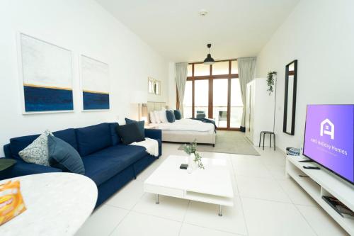 AWS Holiday Homes - Stylish Gem in the Palm