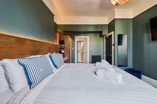 The Crown Pub & Guesthouse photo 33
