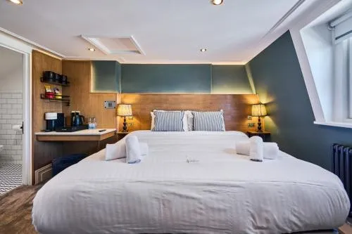 The Crown Pub & Guesthouse photo 23