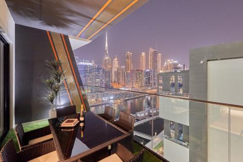 Water Dream with Burj Views Sleeps 4