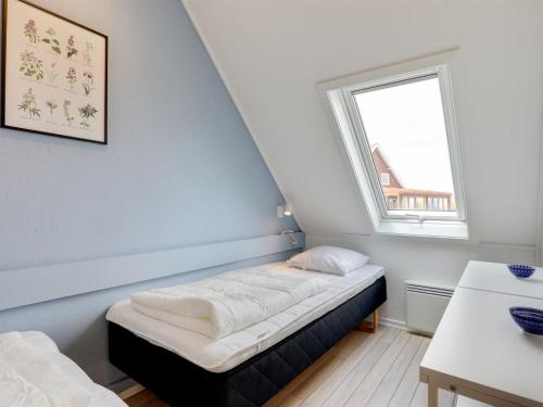 Ένα ή περισσότερα κρεβάτια σε δωμάτιο στο Apartment Majvi - 300m from the sea by Interhome