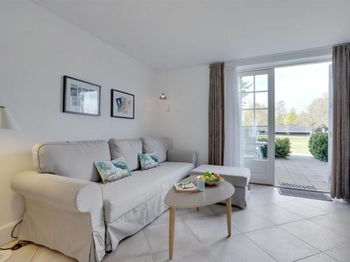Ruang duduk di Apartment Lenke - 100m from the sea by Interhome