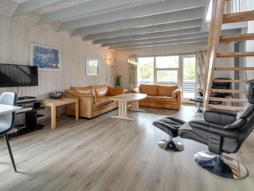 Posezení v ubytování Holiday Home Sunita - 2-8km from the sea by Interhome