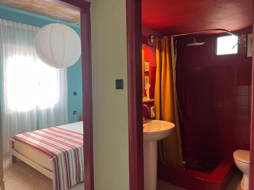Bilik mandi di Little House on the Sea