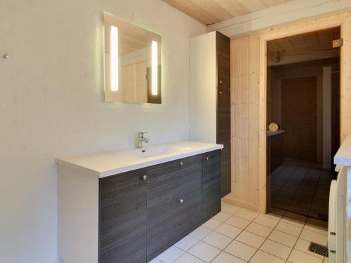 Koupelna v ubytování Holiday Home Naili - 3-1km from the sea by Interhome