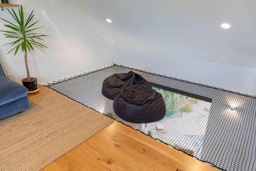 Imagen de la galería de Seafront, Sauna, Architecture The Surf Nest Full House, 