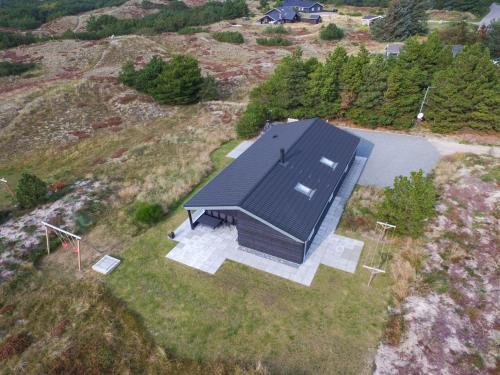 ブラーバンドにあるHoliday Home Soili - 1-2km from the sea by Interhomeの丘の上の家屋