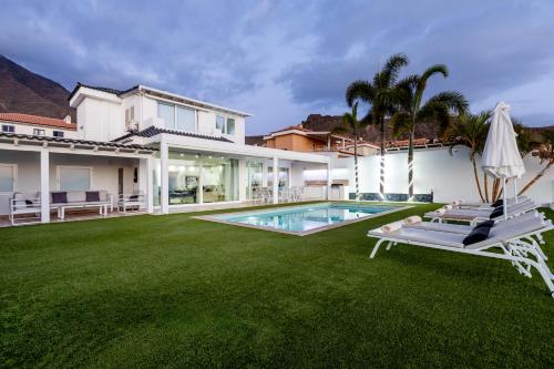 VILLA VALENTINA OCEAN VIEW HEATED Pool