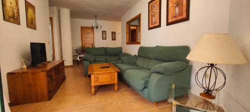Μια τηλεόραση ή/και κέντρο ψυχαγωγίας στο Beachfront apartment