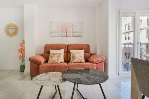 Magnificent Renovated 2 bed 2 bath City Center