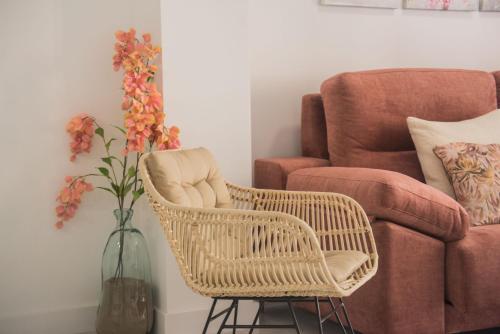 Magnificent Renovated 2 bed 2 bath City Center