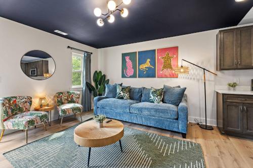 Galeriebild der Unterkunft *NEW ~ Charming, Cozy Apt DWTN Murfreesboro, TN in Murfreesboro