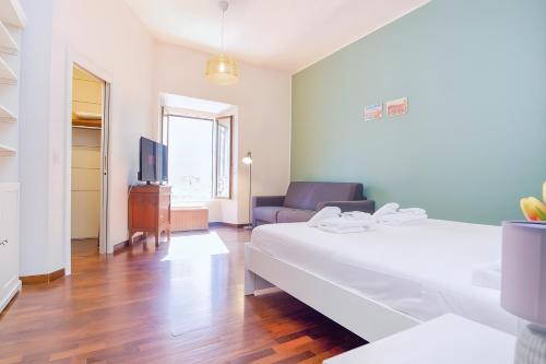 Elegantis Veniero Suite Apartment - 1 Minute Walk to Vatican Museums