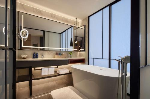 Ένα μπάνιο στο Radisson Blu Hotel, Shanghai Stadium