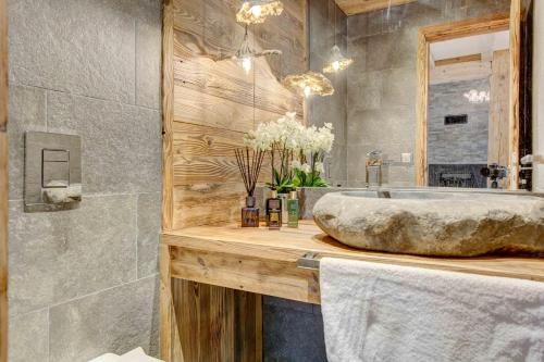 FERME COLLINE splendide 5 chambres au centre de Morzine 10 à 12 personnes