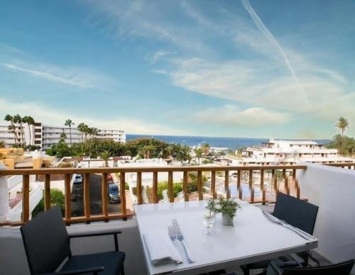 1 Bedroom Apartment Sea Views