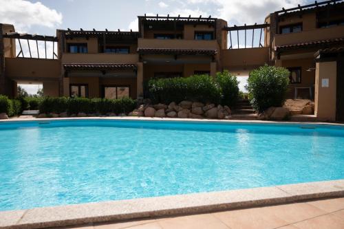 Πισίνα στο ή κοντά στο Emmita's Home - Relax among Red Rocks and Pool