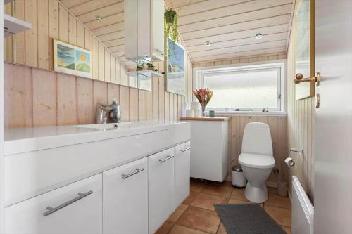 Bilik mandi di LN1032-Hjorring-Fladen-Grund-3