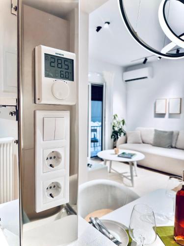 Elegant Acropolis Hideaway , Chic Koukaki Living,4 Persons, near all touristic zones