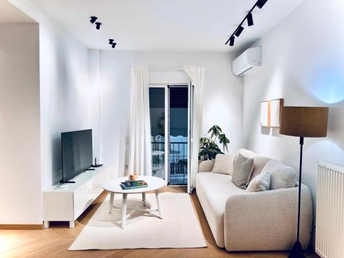 Elegant Acropolis Hideaway , Chic Koukaki Living,4 Persons, near all touristic zones