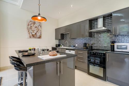 Η κουζίνα ή μικρή κουζίνα στο 2 Bed in Alston oc-l33062