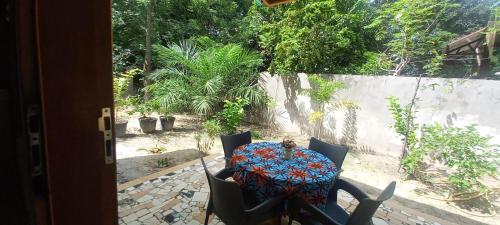 Κήπος έξω από το Busy Bee Nature Residence