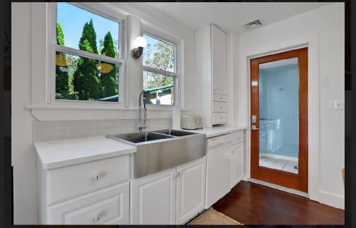 Gallery image of Charming Home on Esopus Creek in Saugerties