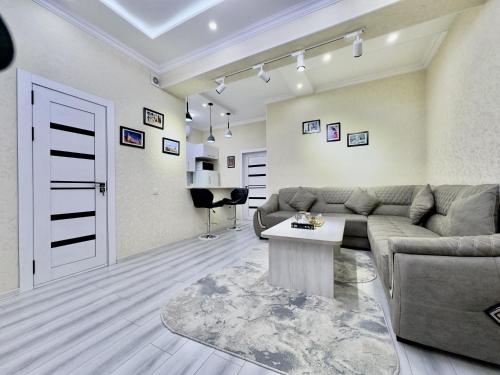 Modern 2BR Luxury -10 Min Walk to Old Town