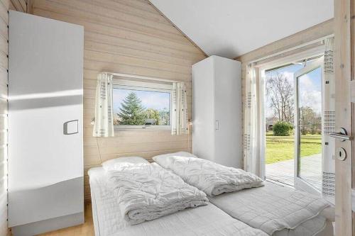 Postel nebo postele na pokoji v ubytování SJ233-Hejls-Hybenvaenget-17