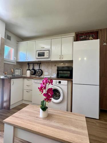 Bienvenidos a Riviera del sol, Apartamento moderno, al lado de la playa