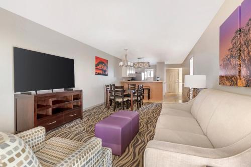 Parkway International Resort by Coolvacay photo 26