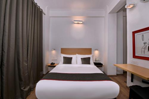 Fotografie z fotogalerie ubytování Super TownHouse 244 Munshipuliya v destinaci Lakhnaú