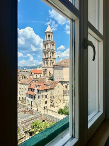 Diocletian Tower - Bella Vista & Palazzo