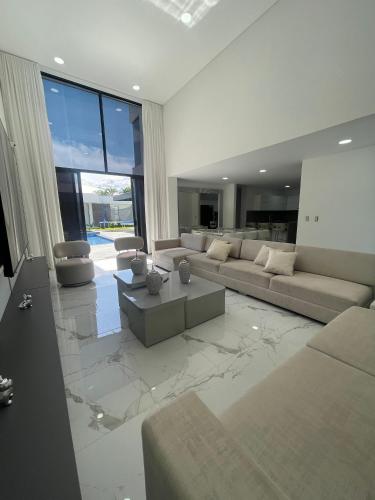 Ruang duduk di Luxury Stay La Morada