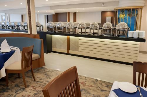 Εστιατόριο ή άλλο μέρος για φαγητό στο Rene Floating Hotel