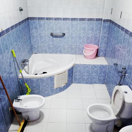 Ένα μπάνιο στο Agadir Family House
