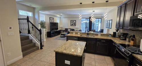 Spacious & Cozy Home- Near all Disney Parks photo 11