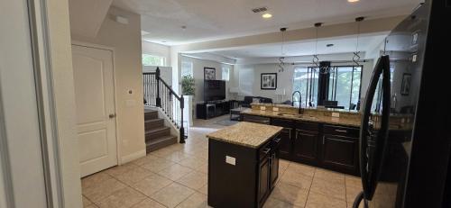 Spacious & Cozy Home- Near all Disney Parks photo 10