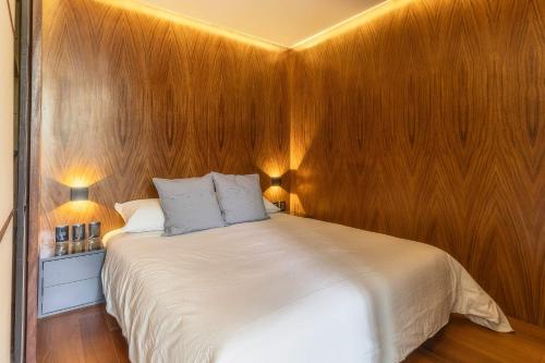 Postel nebo postele na pokoji v ubytování Zielo L101 New Building Studio Apt with AC Rooftop