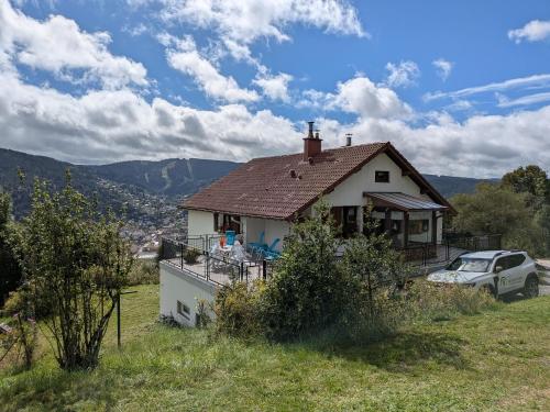 Gîte fonctionnel avec terrasse et vue, Gérardmer - FR-1-589-402