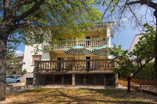Apartments with parking space Punat, Krk - 24852