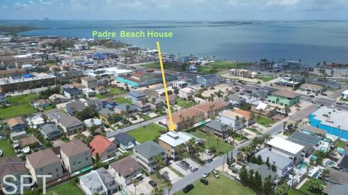サウス・パドレ・アイランドにあるPadre Beach House homeのパシフィックビーチハウス地区の航空写真