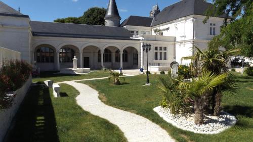 Gallery image of Château Pellisson in Cognac