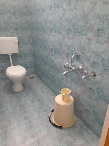 Ένα μπάνιο στο Srivaari Residency Villa