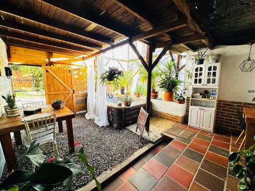 Jardín al aire libre en Ecohotel campestre Rionegro-A 20 minutos del aeropuerto