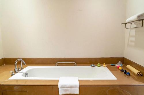 Un baño de Langfang Ovation Hotel