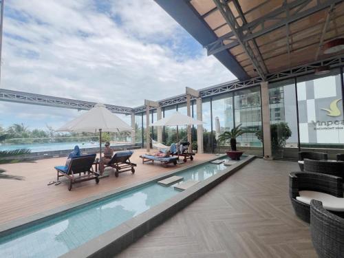 Kolam renang di atau dekat dengan Grand StarCity with Seaview